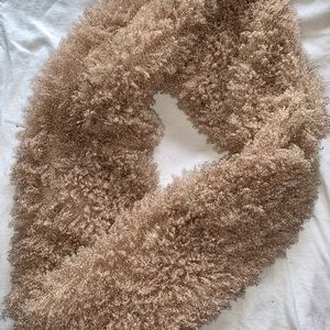 Fuzzy scarf